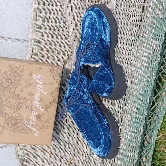 New W Box Free People Convertible Oxfords Velvet Blue - Picture 7 of 11